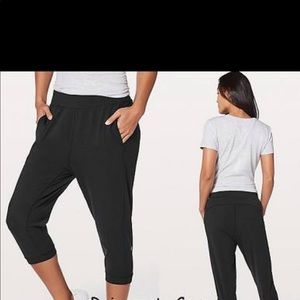Lululemon rejuvenate crop